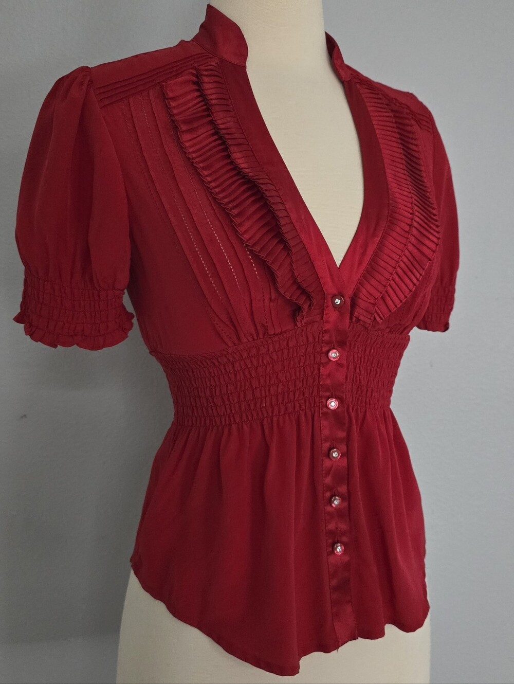 NWOT Rare bebe Red 100% Silk Ruffle Smocked Waist Blouse XS Extra Small Y2K